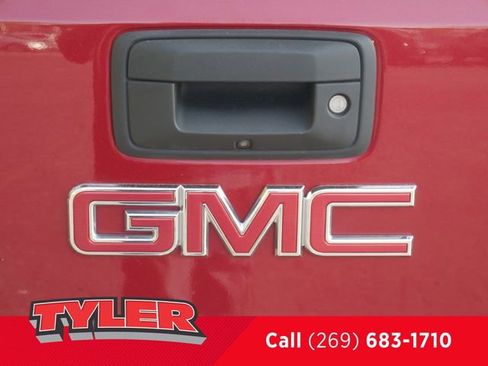 Used 2018 GMC Sierra 1500 SLE w/ SLE Value Package AWD/4WD image 17