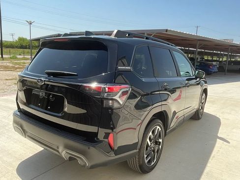 Used 2026 Subaru Forester Limited AWD/4WD image 16