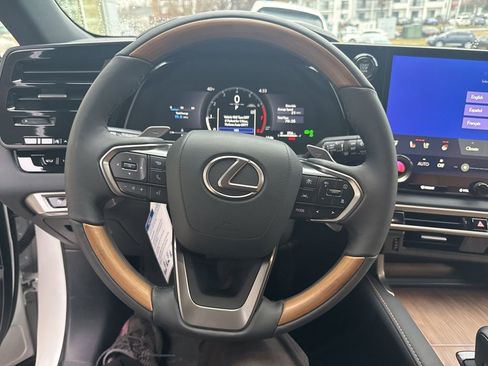 Used 2025 Lexus RX 350 Premium image 15