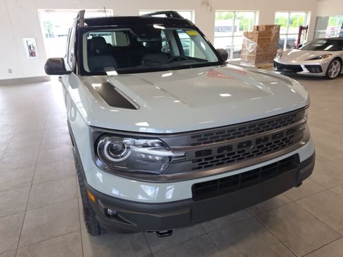 Used 2021 Ford Bronco Sport First Edition AWD/4WD image 4