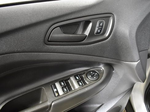 Used 2017 Ford Escape S image 8