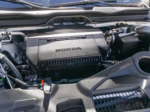 Used 2023 Honda Pilot Touring image 25