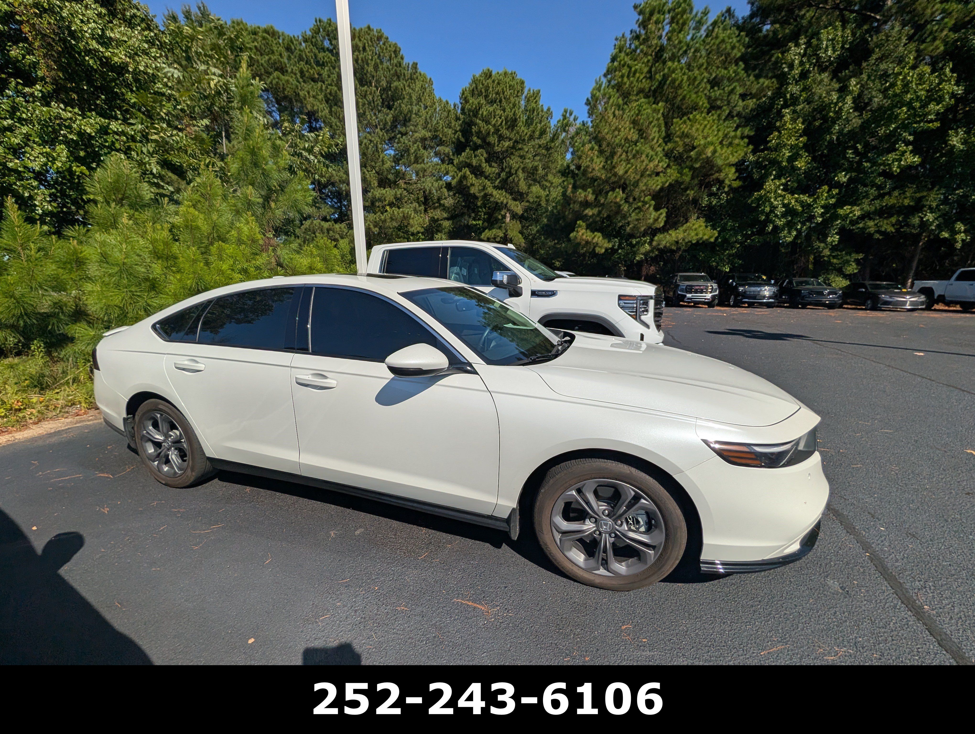 Used 2024 Honda Accord EX-L image 2