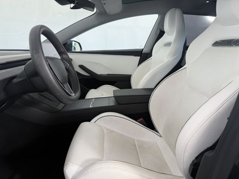 Used 2024 Tesla Model 3 Performance AWD/4WD image 15