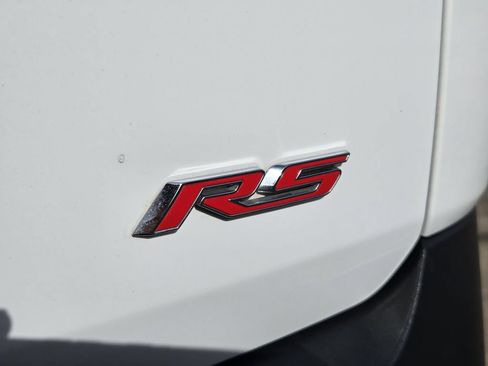 Used 2023 Chevrolet Traverse RS w/ LPO, Floor Liner Package AWD/4WD image 12