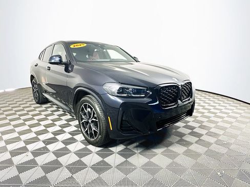 Used 2025 BMW X4 xDrive30i w/ Premium Package AWD/4WD image 2