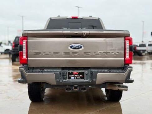 Used 2023 Ford F250 Lariat w/ Sport Appearance Package AWD/4WD image 6