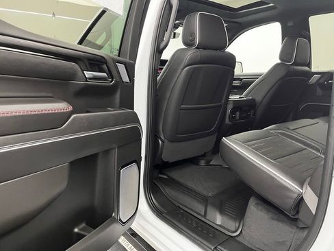 Used 2025 GMC Sierra 1500 AT4X AWD/4WD image 38
