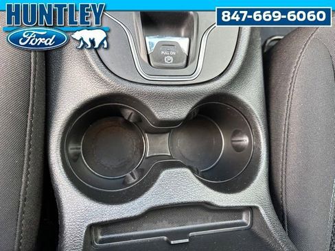 Used 2019 Jeep Cherokee Latitude w/ Cold Weather Group AWD/4WD image 37