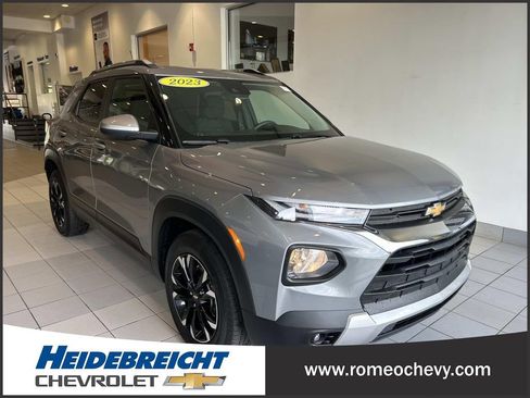 Certified 2023 Chevrolet TrailBlazer LT FWD image 1