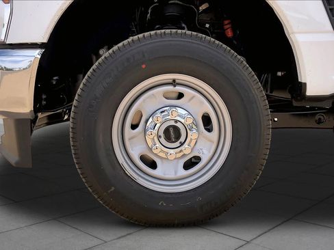 New 2026 Ford F250 XL AWD/4WD image 11