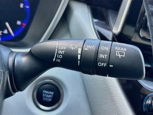 Used 2019 Toyota Corolla XSE FWD image 13