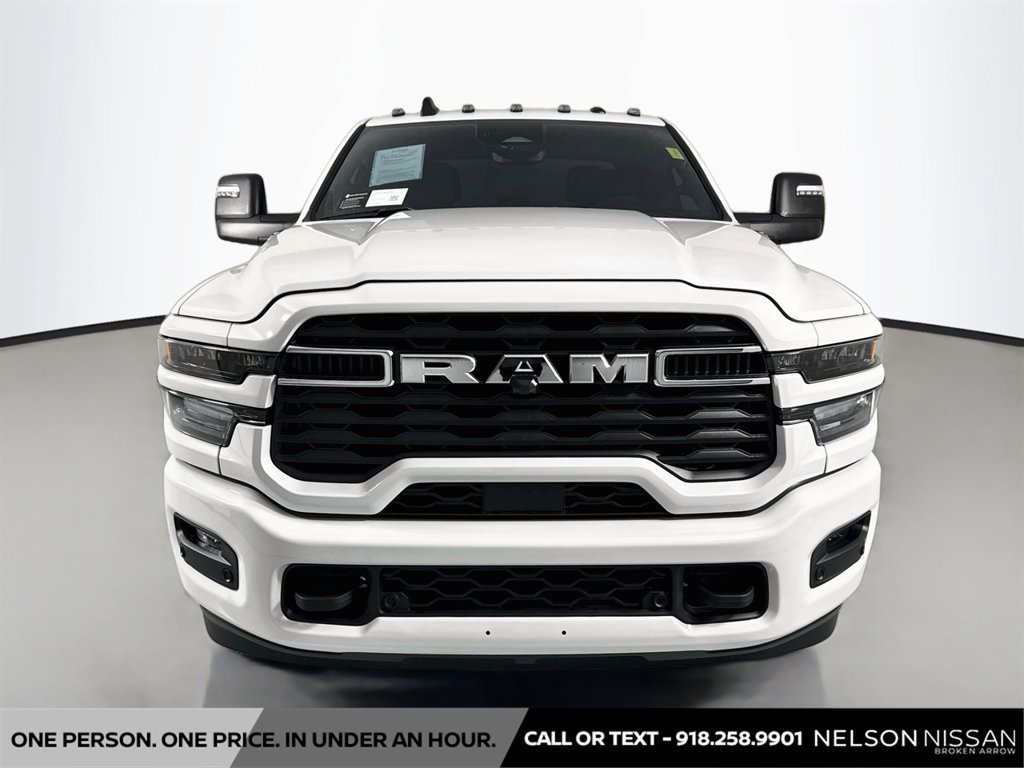 Used 2025 RAM 3500 Big Horn AWD/4WD image 2