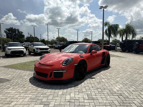 Used 2016 Porsche 911 GT3 RS RWD image 2