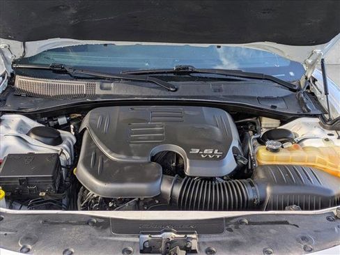 Used 2015 Dodge Charger SE image 20