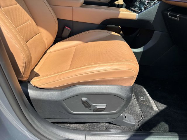 Used 2026 Hyundai Santa Fe Calligraphy AWD/4WD image 17
