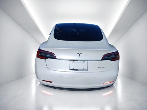Used 2018 Tesla Model 3 Long Range AWD/4WD image 4