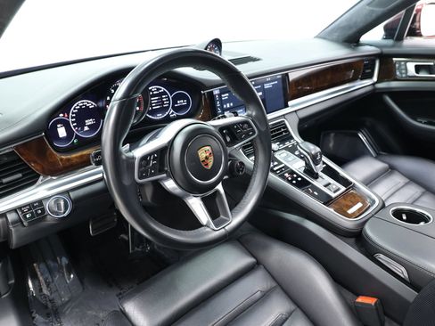 Used 2018 Porsche Panamera Turbo Sport Turismo w/ Assistance Package AWD/4WD image 2