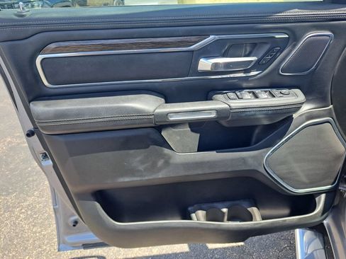 Used 2019 RAM 1500 Laramie AWD/4WD image 22
