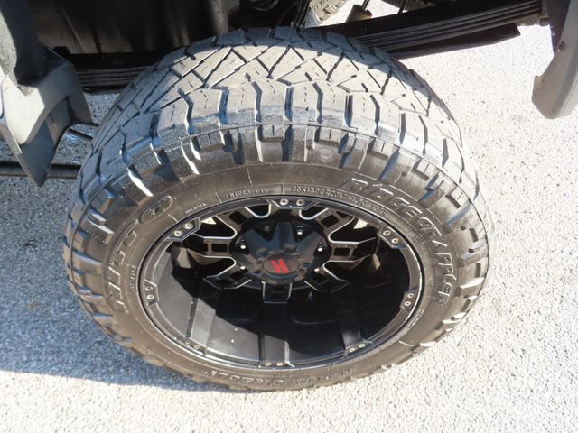 Used 2017 GMC Sierra 2500 SLE w/ Suspension Package, Off-Road AWD/4WD image 15