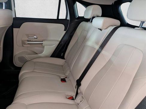 Certified 2022 Mercedes-Benz GLA 250 image 21
