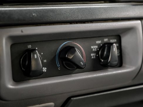 Used 1997 Ford F350 XLT image 28