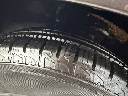 Certified 2021 Toyota Sienna Platinum image 36