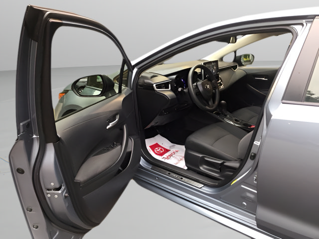 Used 2021 Toyota Corolla LE FWD image 11
