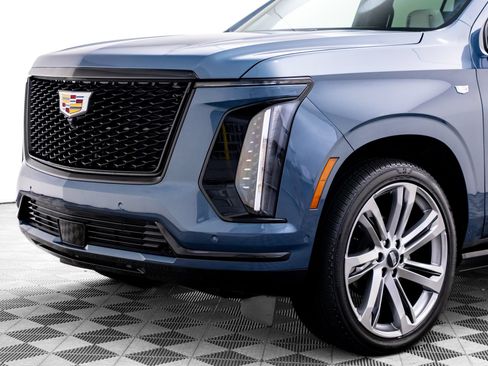 Certified 2026 Cadillac Escalade Platinum Sport AWD/4WD image 41