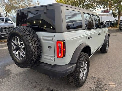 Used 2024 Ford Bronco Badlands image 7