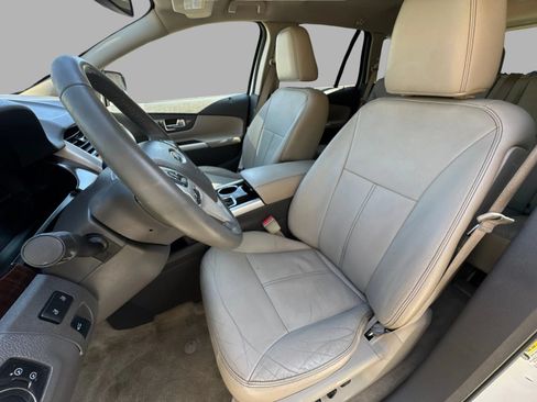 Used 2011 Ford Edge Limited w/ Driver Entry Pkg FWD image 22