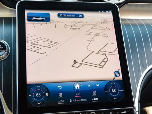 Used 2023 Mercedes-Benz GLC 300 4MATIC image 26