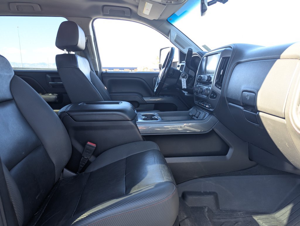 Used 2017 GMC Sierra 2500 SLT w/ All Terrain HD Package AWD/4WD image 30