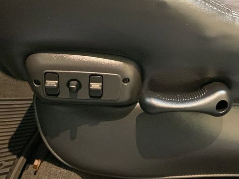 Used 2005 Dodge Ram 1500 Truck 2WD Regular Cab image 18