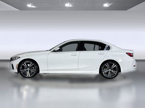 Used 2024 BMW 330i Sedan w/ Convenience Package RWD image 2