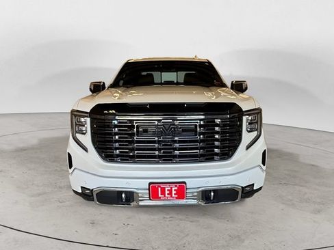 Used 2025 GMC Sierra 1500 Denali Ultimate AWD/4WD image 9