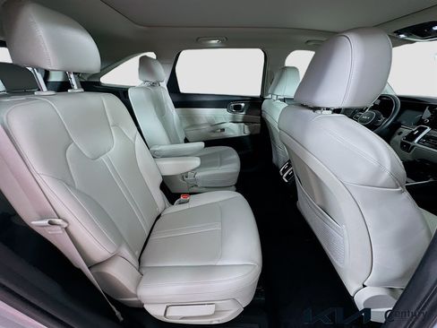 Certified 2023 Kia Sorento SX FWD image 27