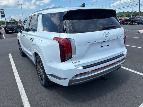 Used 2023 Hyundai Palisade Calligraphy w/ Winter Package AWD/4WD image 11