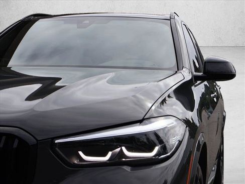 Used 2023 BMW X5 M50i w/ Parking Assistance Package AWD/4WD image 2