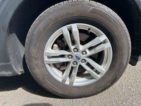 Used 2023 Ford Explorer XLT w/ Equipment Group 202A image 26