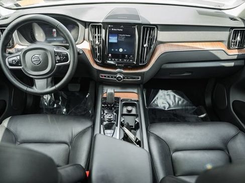 Certified 2023 Volvo XC60 T8 Plus w/ Climate Package AWD/4WD image 20