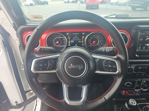 Used 2020 Jeep Gladiator Rubicon w/ Trailer Tow Package image 15