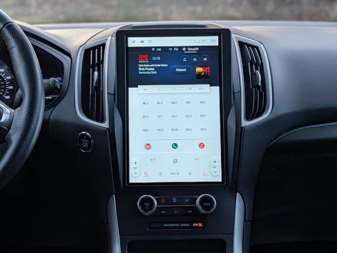 Used 2023 Ford Edge ST-Line image 15