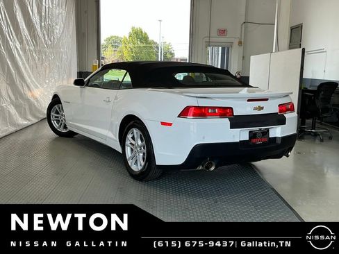 Used 2015 Chevrolet Camaro LT RWD image 28