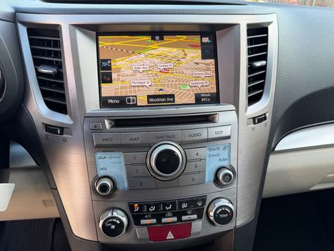 Used 2014 Subaru Outback 2.5i Premium AWD/4WD image 38