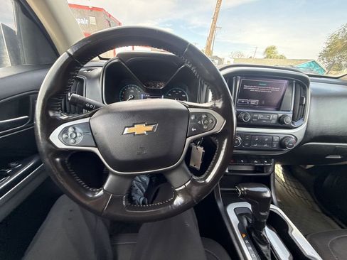Used 2018 Chevrolet Colorado LT w/ LT Convenience Package AWD/4WD image 24