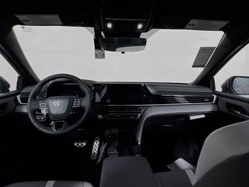 New 2025 Toyota Camry SE image 27
