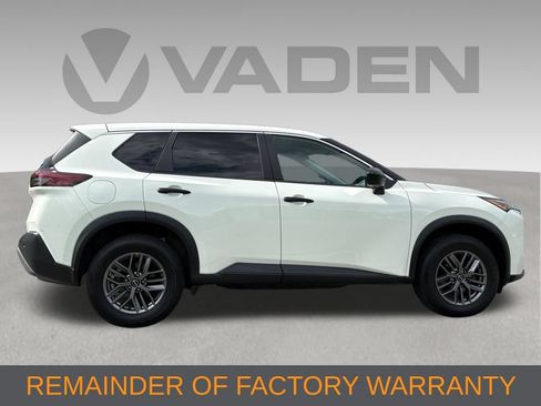 Used 2023 Nissan Rogue S AWD/4WD image 4