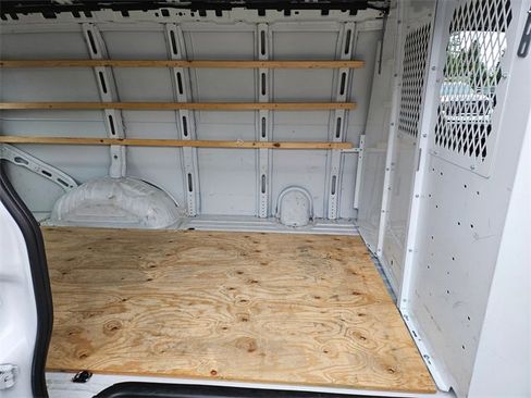 Used 2024 GMC Savana 2500 w/ Driver Convenience Package image 10