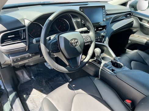 Used 2024 Toyota Camry XSE image 9